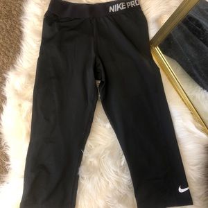 Nike pro women’s leggings